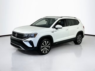 Used 2022 Volkswagen Taos SE image 1