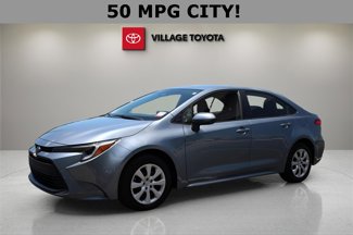Certified 2025 Toyota Corolla LE image 1