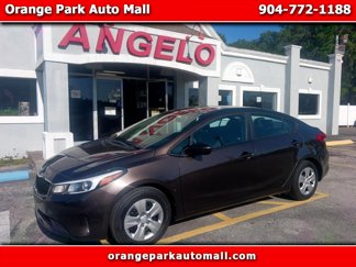 Used 2017 Kia Forte LX image 1