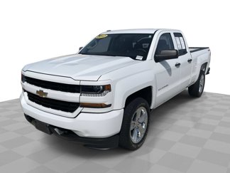 Used 2017 Chevrolet Silverado 1500 Custom w/ Custom Convenience Package image 1