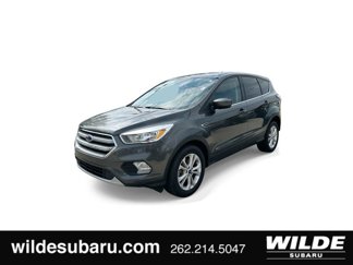 Used 2017 Ford Escape SE w/ SE Cold Weather Package image 1