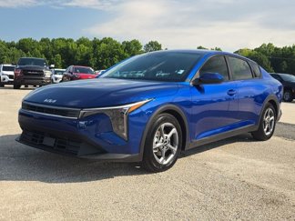 Used 2025 Kia K4 LXS image 1