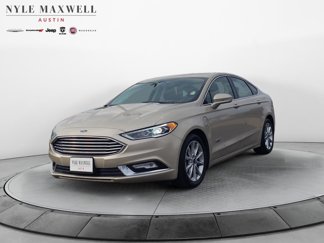 Used 2017 Ford Fusion Energi SE image 1