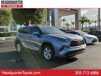 Used 2022 Toyota Highlander LE image 1