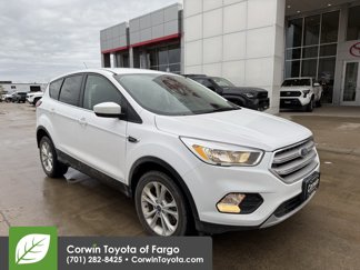 Used 2019 Ford Escape SE image 1