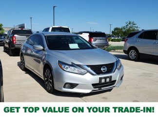 Used 2017 Nissan Altima 2.5 SV image 1