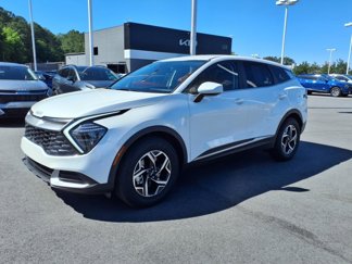 Certified 2025 Kia Sportage LX image 1