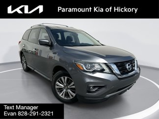Used 2018 Nissan Pathfinder SL image 1