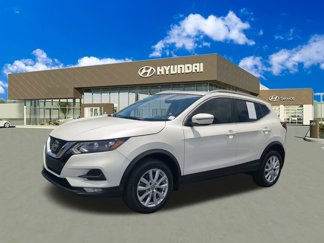 Used 2021 Nissan Rogue Sport SV image 1