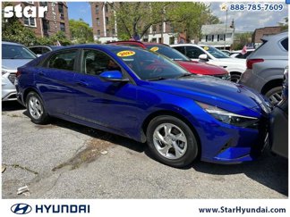 Used 2022 Hyundai Elantra SE w/ Cargo Package image 1