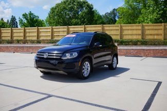 Used 2017 Volkswagen Tiguan Limited w/ Premium Package image 1