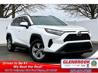 Used 2022 Toyota RAV4 XLE w/ Convenience Package image 1
