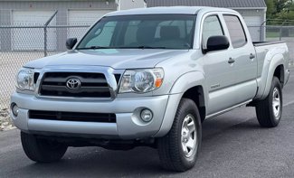 Used 2010 Toyota Tacoma 4x4 Double Cab image 1
