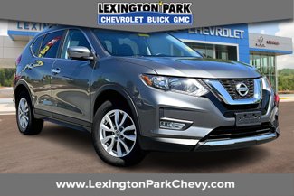 Used 2017 Nissan Rogue SV w/ SV Premium Package image 1