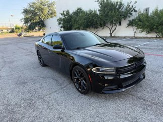 Used 2018 Dodge Charger SXT w/ Blacktop Package image 1