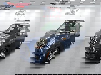 Used 2016 MINI Cooper 4-Door Hardtop image 1