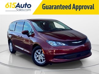 Used 2023 Chrysler Voyager LX image 1