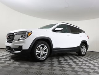 Used 2023 GMC Terrain SLE w/ Driver Convenience Package image 1