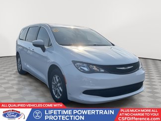 Used 2023 Chrysler Voyager LX image 1