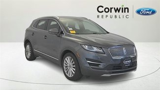 Used 2019 Lincoln MKC Premiere image 1