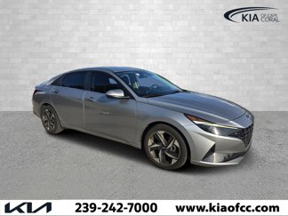 Used 2022 Hyundai Elantra SEL w/ Convenience + Premium Package image 1
