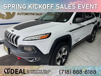 Used 2017 Jeep Cherokee Trailhawk w/ Comfort/Convenience Group image 1