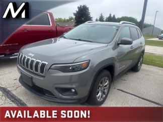 Used 2019 Jeep Cherokee Latitude Plus w/ Cold Weather Group image 1