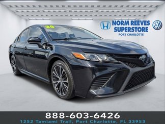 Used 2020 Toyota Camry SE image 1