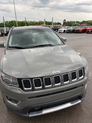 Used 2021 Jeep Compass Limited image 1