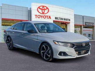 Used 2022 Honda Accord Sport image 1