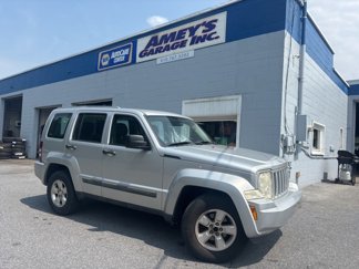 Used 2012 Jeep Liberty Sport image 1