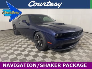 Used 2017 Dodge Challenger R/T image 1