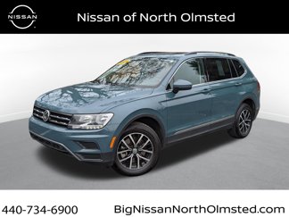 Used 2021 Volkswagen Tiguan SE w/ Panoramic Sunroof Package image 1