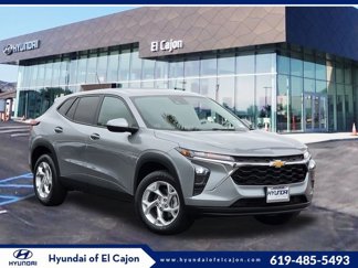 Used 2024 Chevrolet Trax LS w/ LS Convenience Package image 1