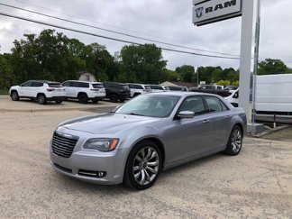 Used 2014 Chrysler 300 S image 1