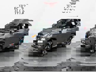 Used 2023 Nissan Rogue SV image 1