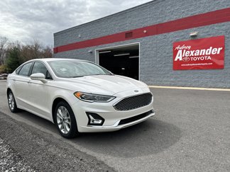 Used 2019 Ford Fusion Energi Titanium image 1