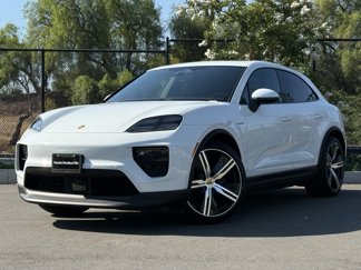 Used 2025 Porsche Macan Electric image 1