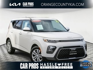 Certified 2022 Kia Soul LX image 1
