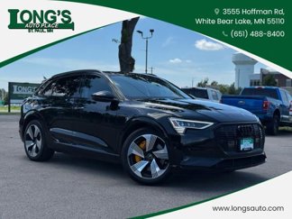 Used 2023 Audi e-tron Premium Plus image 1