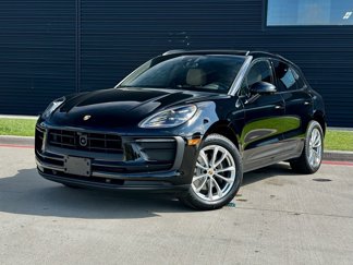 Certified 2022 Porsche Macan image 1