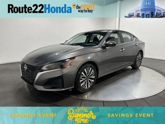 Used 2025 Nissan Altima 2.5 SV image 1