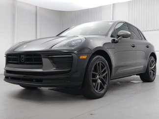 Certified 2023 Porsche Macan Turbo image 1