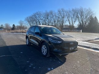 New 2025 Ford Escape Active w/ Cold Weather Package image 1