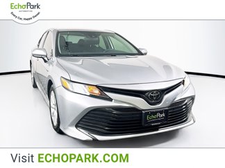 Used 2019 Toyota Camry LE image 1