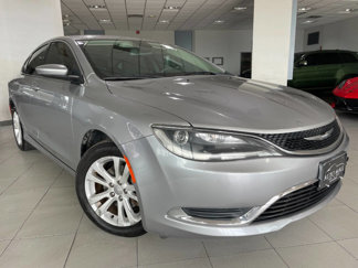 Used 2015 Chrysler 200 Limited w/ Convenience Group image 1
