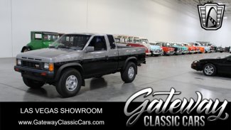 Used 1987 Nissan Pickup 4x4 King Cab V6 image 1