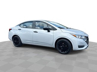 Used 2024 Nissan Versa S image 1