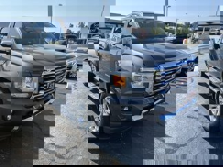 Used 2019 GMC Canyon SLT w/ Driver Alert Package image 1