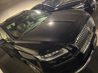 Used 2022 Lincoln Corsair Reserve image 1